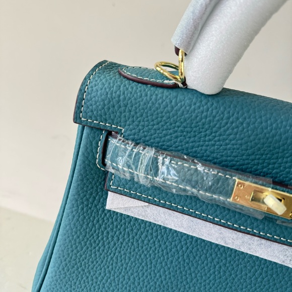 Teal Colbalt Bleu Jean 25 Leather Belted KL Bag w/ Gold HW Crossbody Satchel B13 - Picture 3 of 13